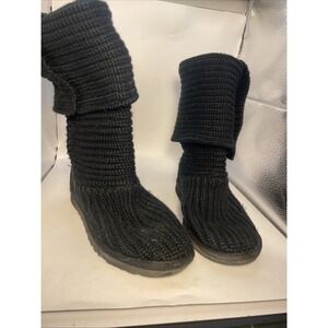 UGG Classic Candy Knit‎ Sweater Boots with Buttons size 6 Black